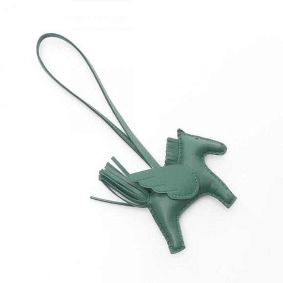 HERMES Green Leather Charm - Picture 3 of 7